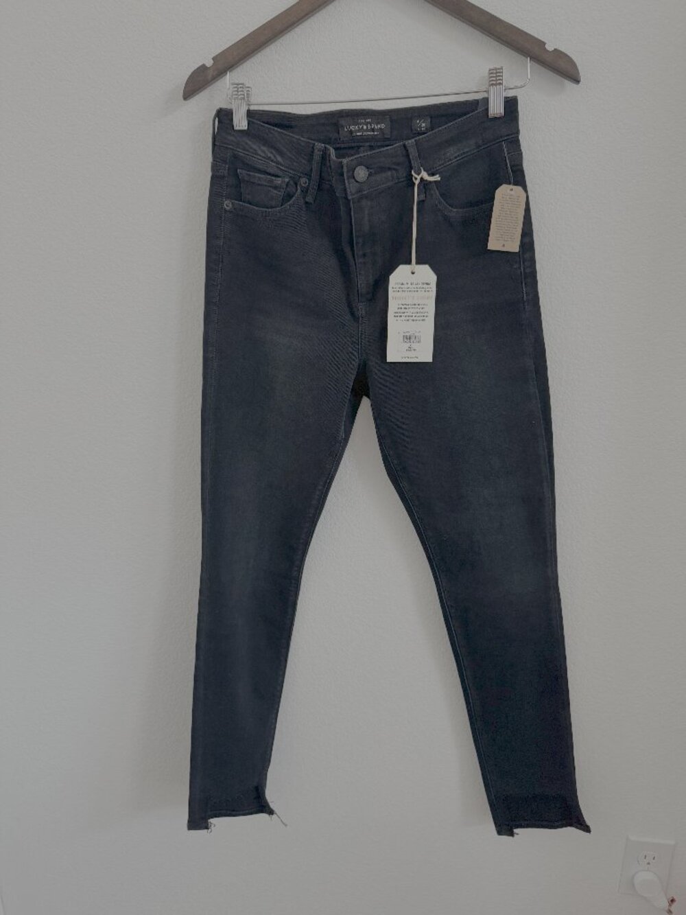NWT - Lucky Brand - Bridgette Skinny Jeans - Black - Ankle - Size 6/28